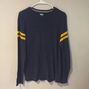 Old Navy men's long sleeve tee. Size Medium